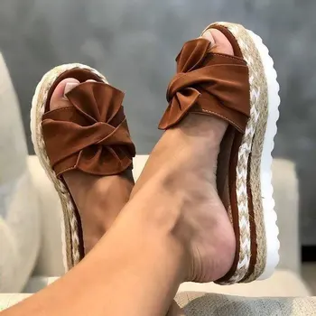 Женская обувь